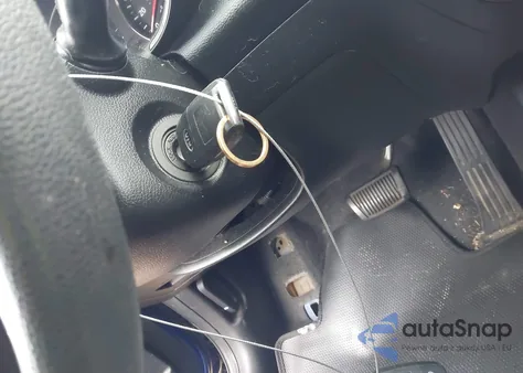 2017 Kia Forte Lx z USA, uszkodzony, nr VIN 3KPFK4A72HE051168